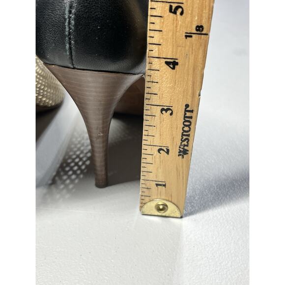 J Crew Leather Heels Womens 10 Perforated Cut Out Beige Black Stiletto Cap Toe - Picture 6 of 12